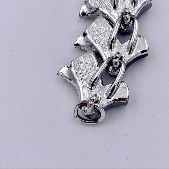 1960’s Era Vintage Charcoal and Light Grey Thermoset Lucite Bracelet - Picture 11 of 14